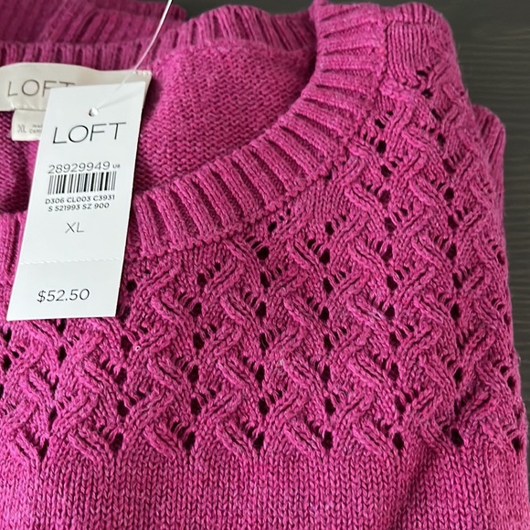 🌺LOFT | Stitched Yoke Sweater - Picture 4 of 4